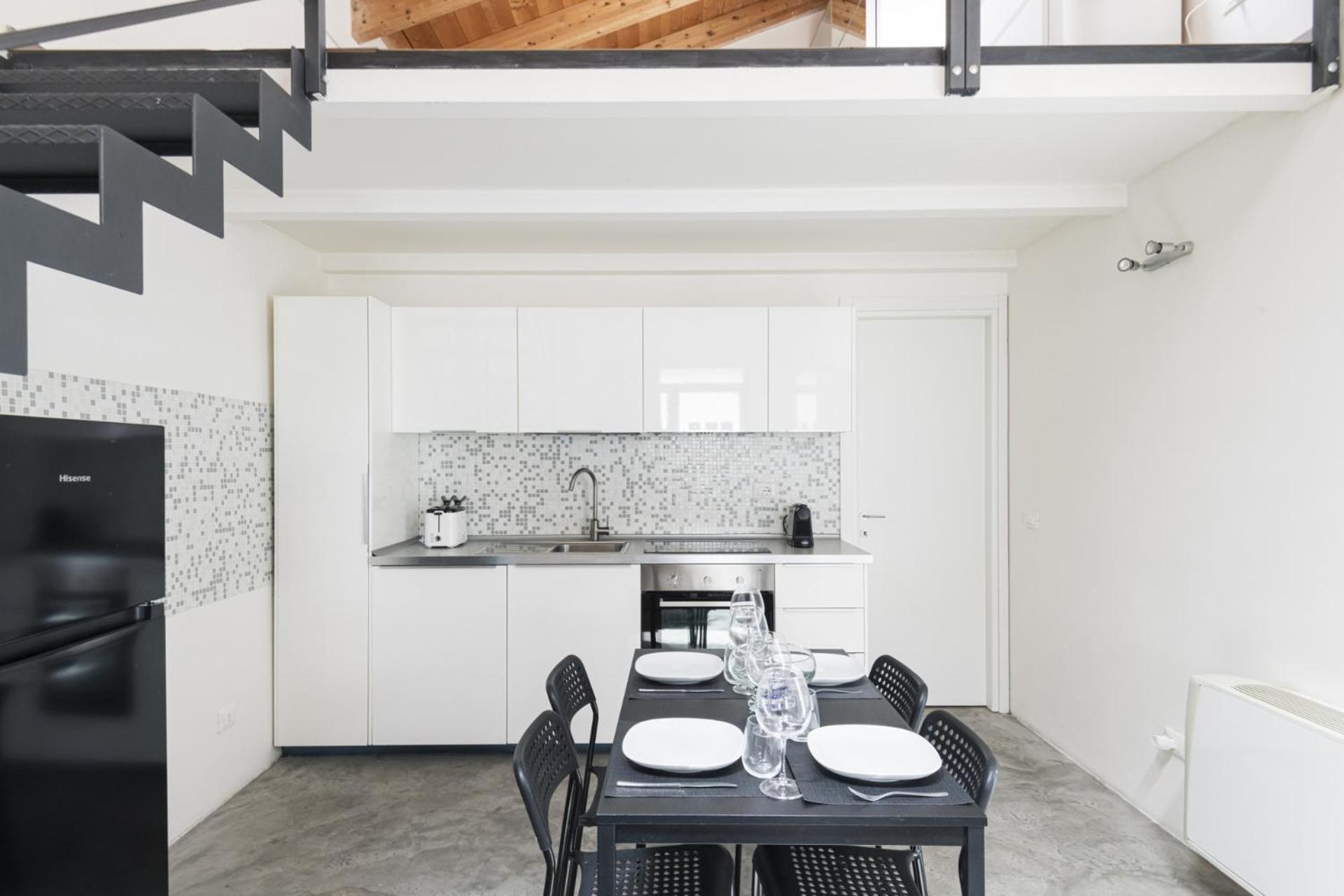 Easylife- Su Due Livelli Su I Navigli Milan